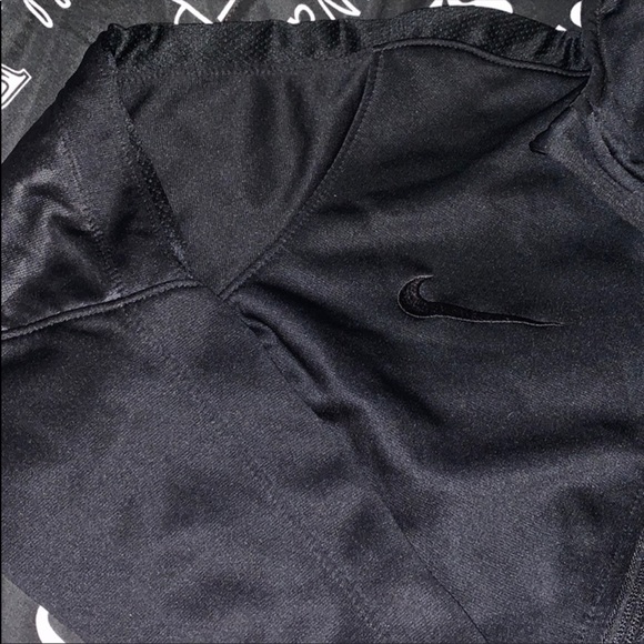 Nike Therma Fit sweater - Picture 2 of 3